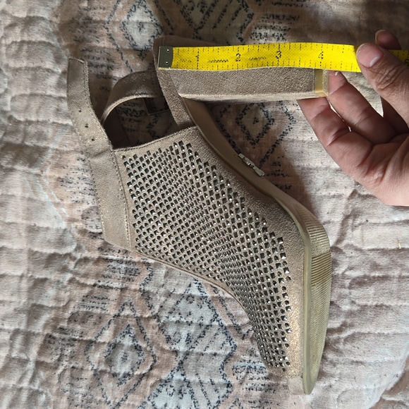 Jennifer Lopez open toed shoes size 9med - Picture 4 of 5